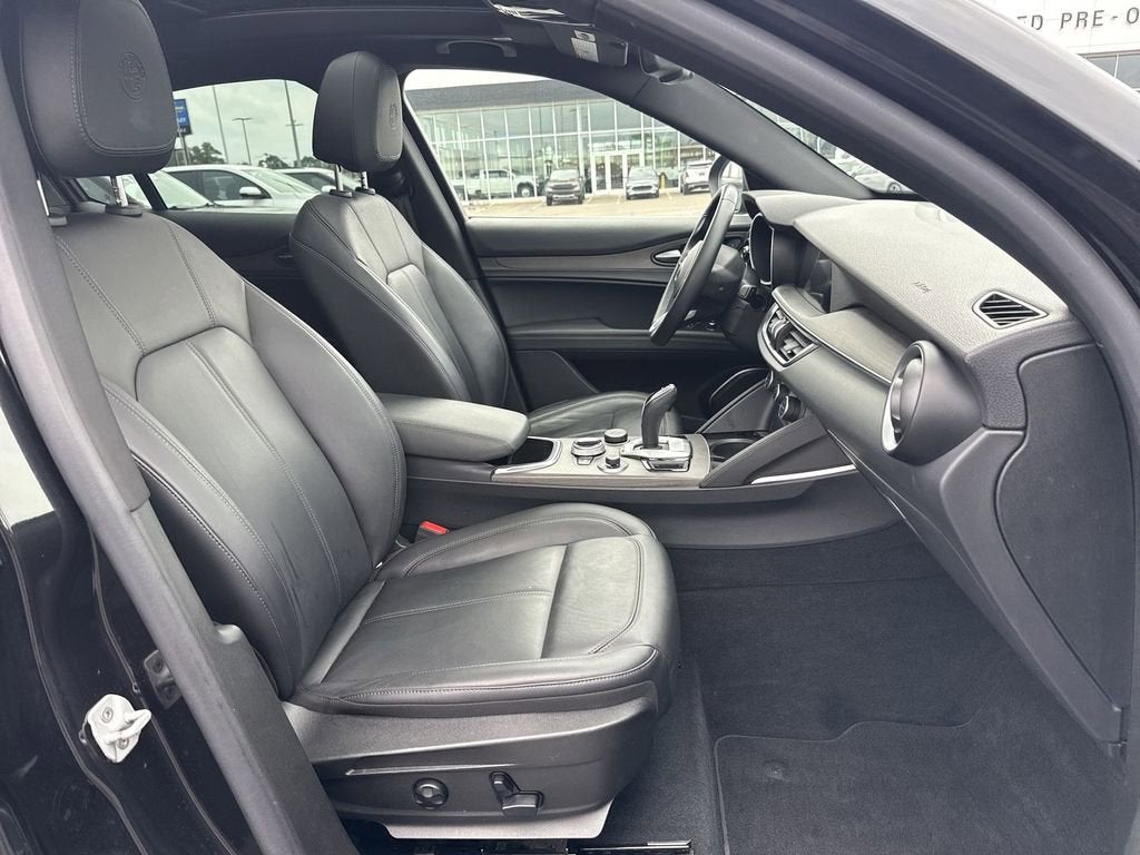 2023 Alfa Romeo Stelvio Ti AWD
