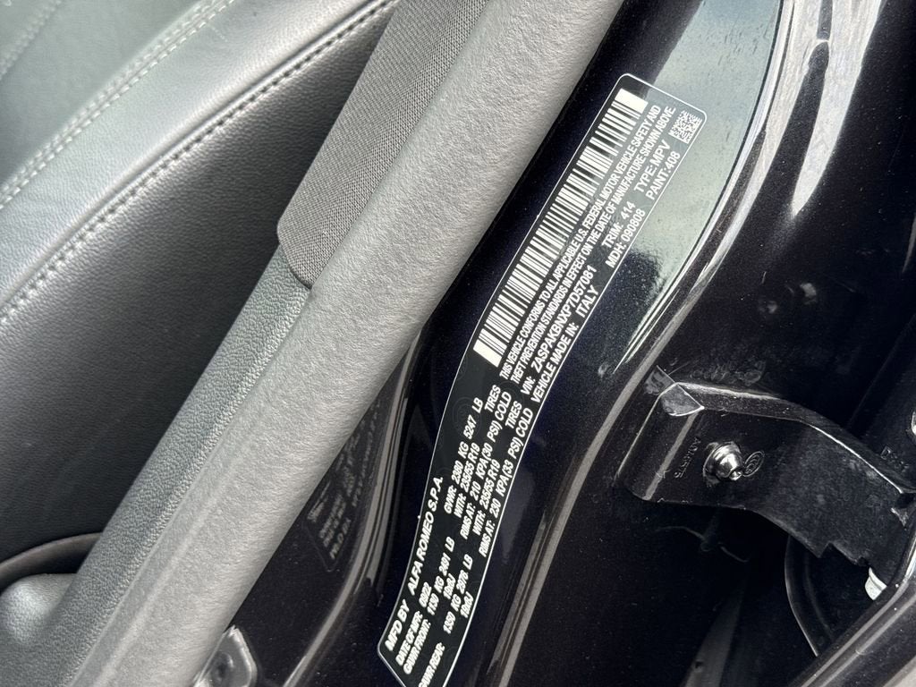 2023 Alfa Romeo Stelvio Ti AWD